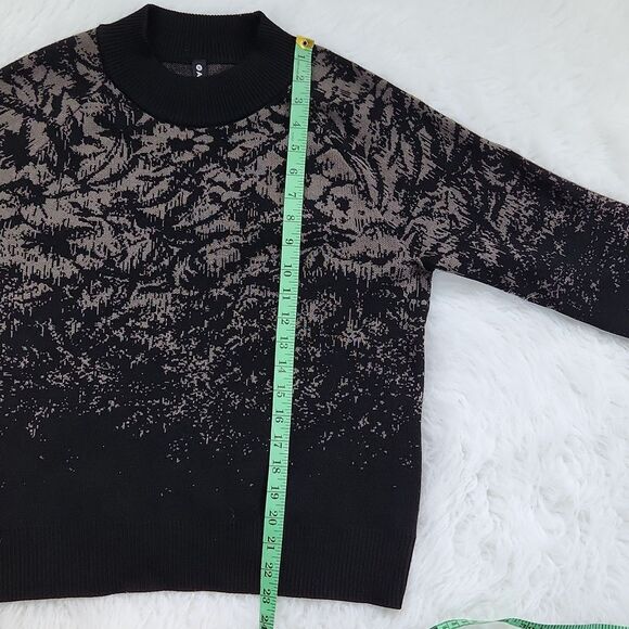 Athleta Women Jacquard Crew Sweater in Frosted Floral Black And Tan Extra Small - Picture 6 of 10